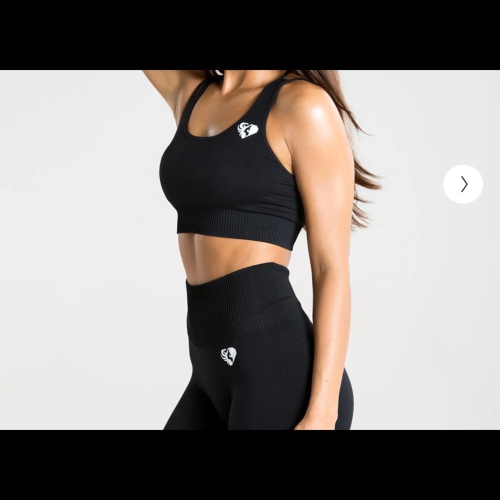 Women's Best Wear Black POWER SEAMLESS SPORTS BRA